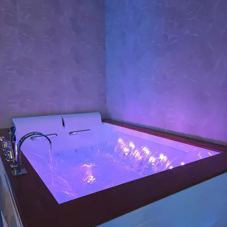 Apartman Thaleia & *